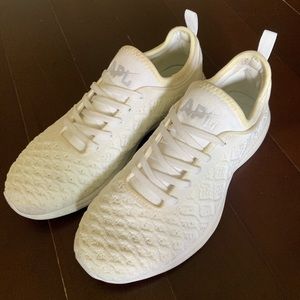 APL - Women’s Techloom Phantom